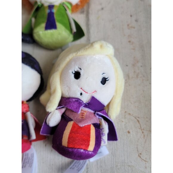 Hallmark itty bitty Hocus pocus sisters Halloween plush set decor - Picture 4 of 6